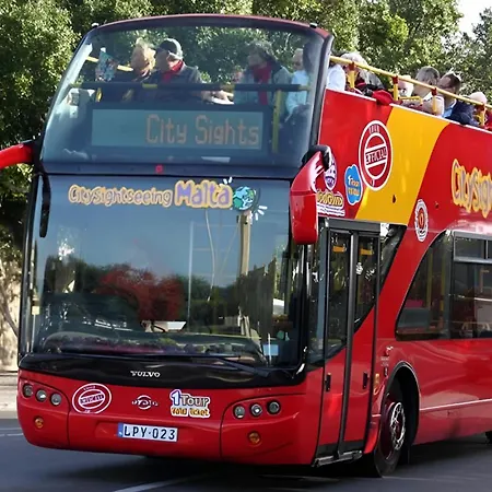 Charming Townhouse With Modern Comforts Σπίτι διακοπών *