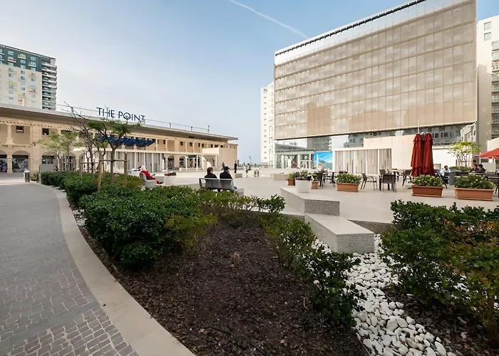 Charming Townhouse With Modern Comforts سليمة