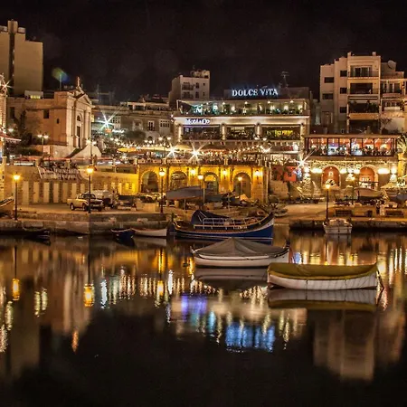 Charming Townhouse With Modern Comforts * Sliema