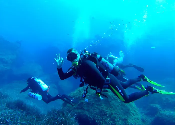 Charming Townhouse With Modern Comforts 別荘 スリーマ