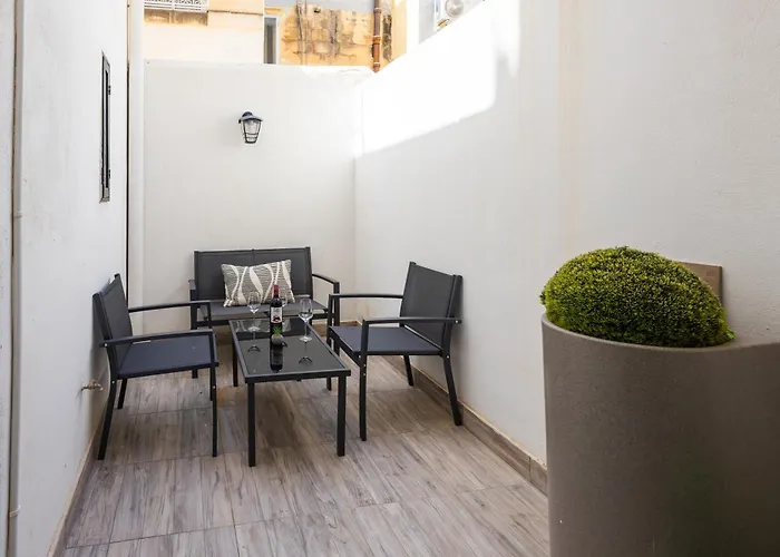 Charming Townhouse With Modern Comforts Feriehus *