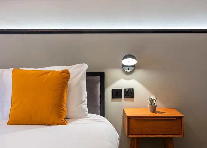 別荘 Charming Townhouse With Modern Comforts