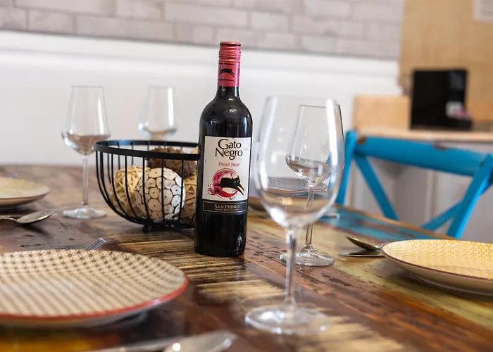 Charming Townhouse With Modern Comforts *