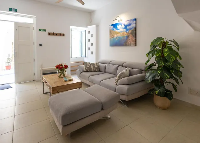 別荘 Charming Townhouse With Modern Comforts