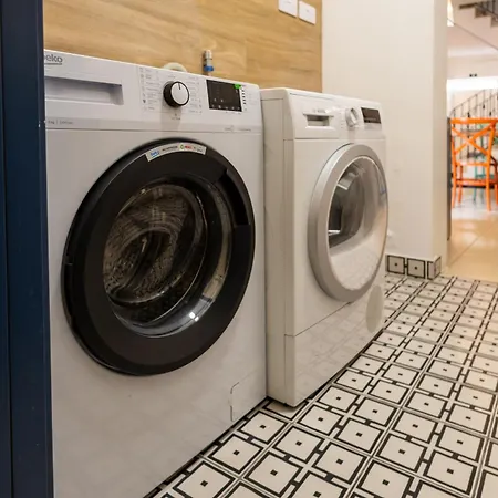 Charming Townhouse With Modern Comforts Sliema